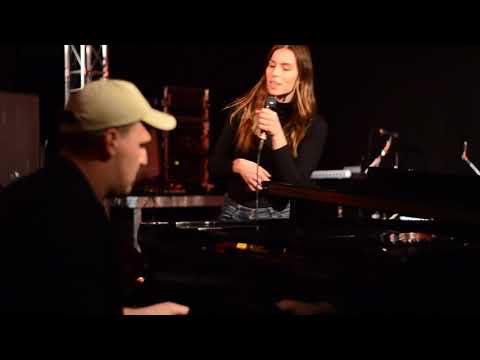 Drunk In The Morning - Acoustic cover by Lea Herdt