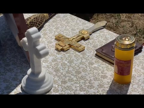 IPS Teodosie, însoțit de un sobor de preoți s-a rugat în câmp la Techirghiol pentru venirea plo