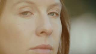 Olivia Kaplan – “Two Red Chairs”