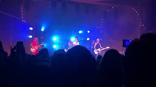 Bikini Kill - Magnet - Live