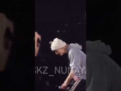 Hyunjin and Seugmin playful moment during Circus 😅🥟🐿️#hyunjin #seungmin #circus #straykids #skz