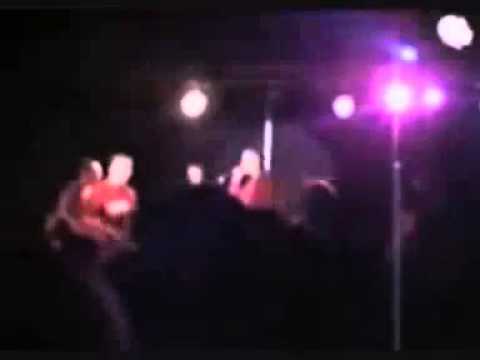 Leo VS. Form One (Fatmilk Live Freestyle Battle, 2001)