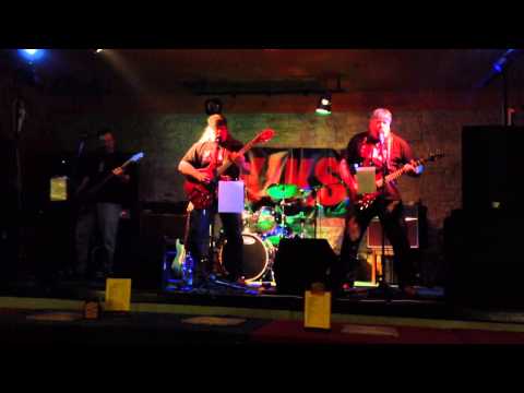 Kiks - KIKS - Vnímej žár / live Pecínov