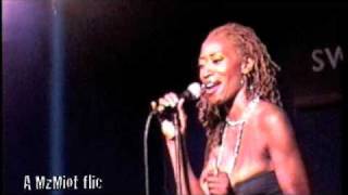 Lezlie Harrison (cover) Time After Time by Cyndi Lauper