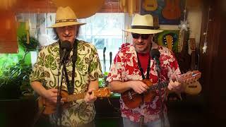 Princess Poo Poo ly has plenty Papaya - Ukulele Cover by Gustav &amp; Andi