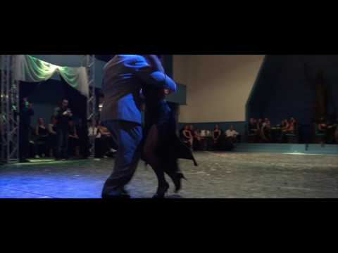  Santiago Monticelli  and  Sandra Monticelli  are  dancing  to  "  Inolvidable  "  by  Juan D'Arienzo  at  Internationales Tango Festival Hamburg  in  2017