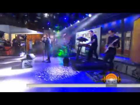 Olly Murs "Wrapped Up" feat. Travie McCoy live Today show