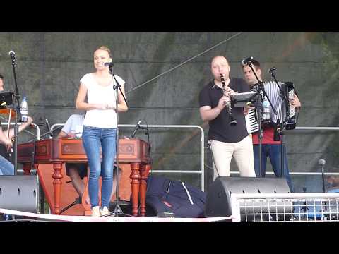 Šarišanci - Mamko moja, Zahrajce hudaci, zahrajce vešelo, Odam še ňeodam