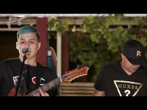 El Pato Nada (En Vivo) - Alex Favela, Lalo Favela