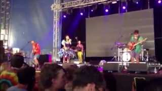 Kimbra - "With My Hands" live at Summafieldayze 2013