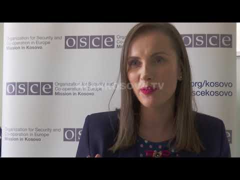 Jo të gjitha ministritë përfillin ligjin për gjuhët - 24.11.2019 - Klan Kosova