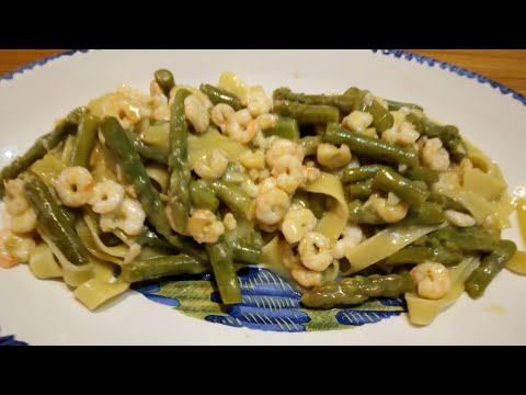 TAGLIATELLE CON GAMBERI E ASPARAGI