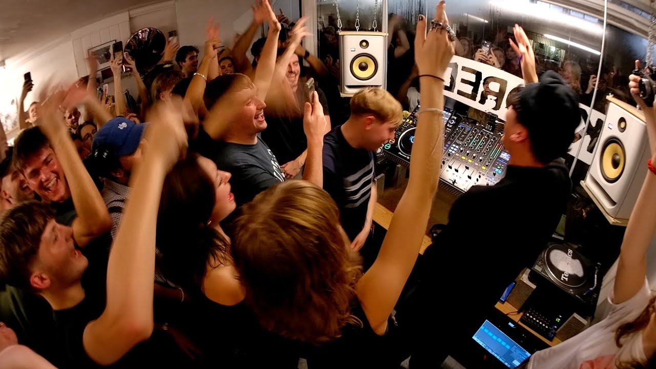 interplanetary-criminal-b2b-silva-bumpa - Untitled Set