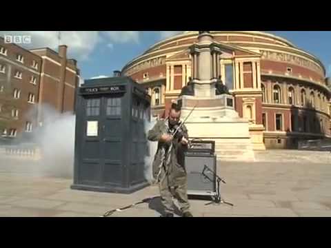 ++++++Doctor Who theme tune by Nigel Kennedy   BBC Proms ++++