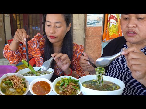 Vietnamese street food at Lay Kong Market - $1.75 For A Bowl Of Fish Noodle Soup - Nom Banhjok Sroas