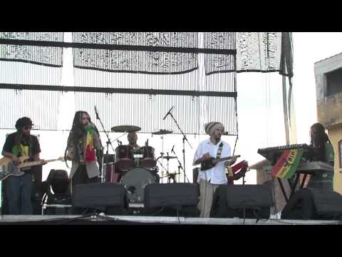 Jah I Ras - Selassie Vive