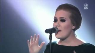 Adele&#39;s best live performance of rolling in the deep