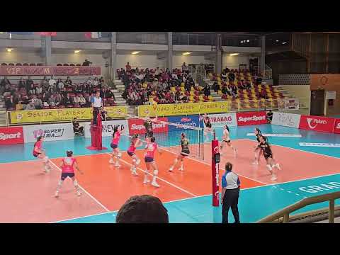 Liga MEVZA kobiet: HAOK Mladost Zagrzeb - OK Dinamo Zagrzeb (październik '25); końcówki setów