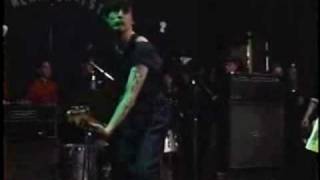 Bikini Kill - Alien She