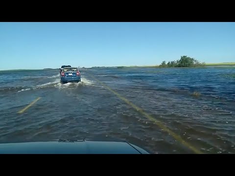 Roads You'd Never Want To Drive On - Most Dangerous Roads in The World