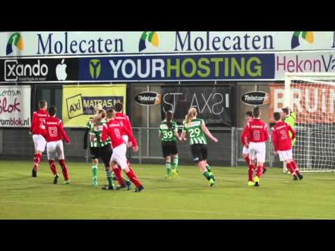 PEC Zwolle dames O15 versus DESZ C1 uit Zwartsluis - 24 februari 2016