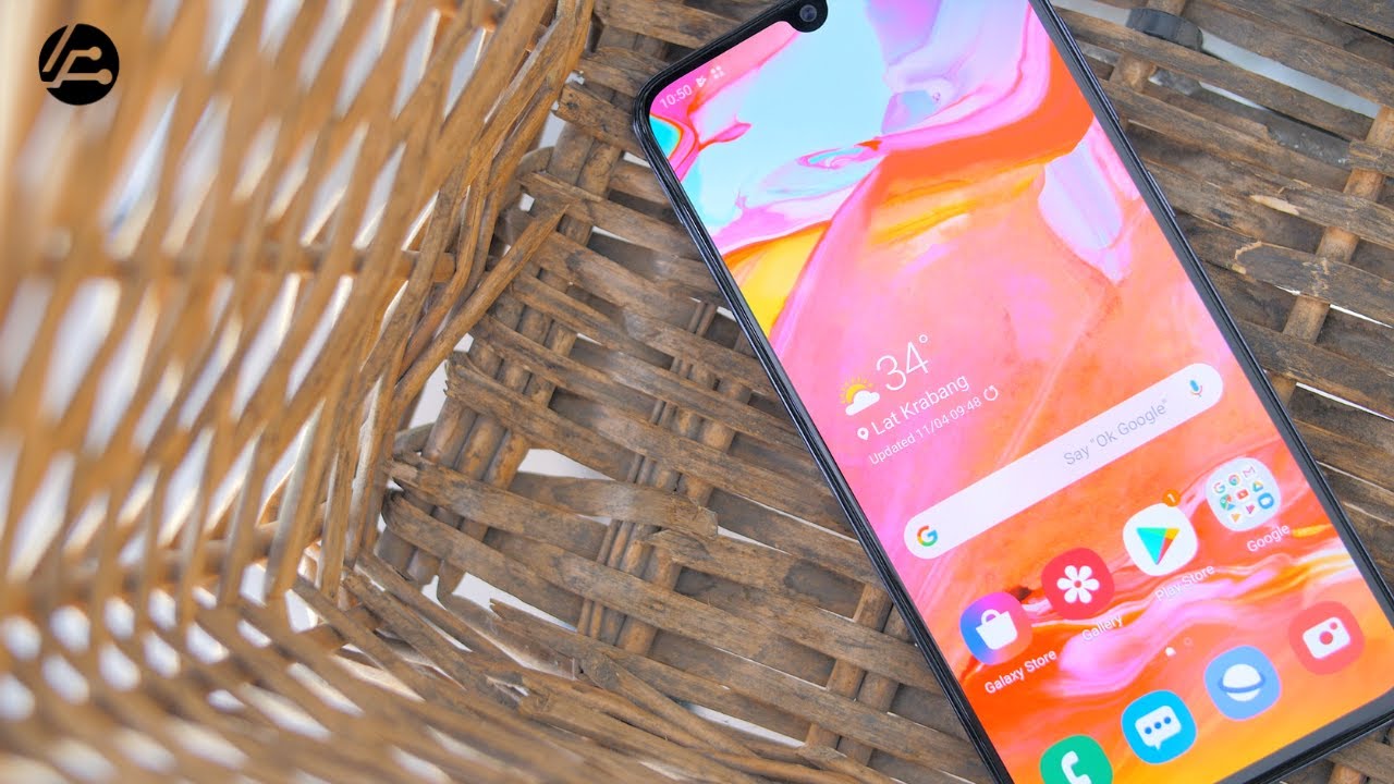 Samsung Galaxy A70 Full In Depth Review: The Best Battery & An Amazing Mid Range Phone! 💯