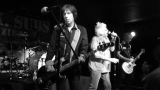 Fear of girls-UK Subs@The Con club,Lewes 13th November 2016