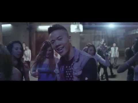 Düki feat. Skeeny Boy - Turn Me On (Official Video)