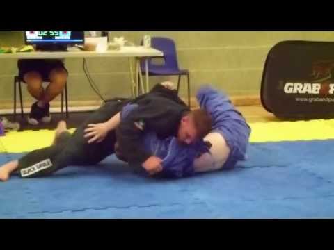 Brighton BJJ Open 2013 - Blue Adult - Medium Heavy - Sean Flynn - Match 1