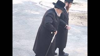 רגע נדיר ומרגש: האדמו"ר מביאלא זצ"ל בתיעוד מיוחד