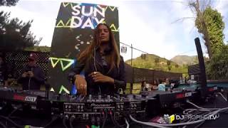 Chelina Manuhutu - Live @ SUN DAYS de Mainstage, Teatro Alicia, Santiago, Chile 2017