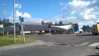 preview picture of video 'L�ng transport genom Ljusdal'