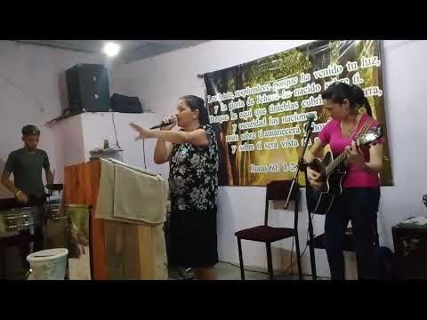 Dios bendiga la pastora silvia y los chicos