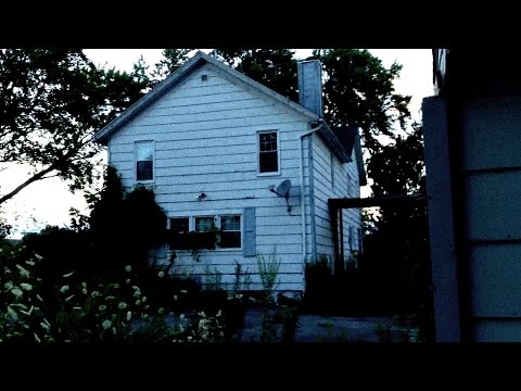 Creepy Vacant Farmhouse (Northern Illinois)