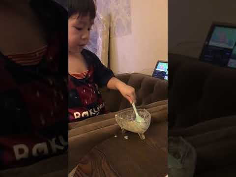 Eating by himself big boy kuya choggy 2yrs old