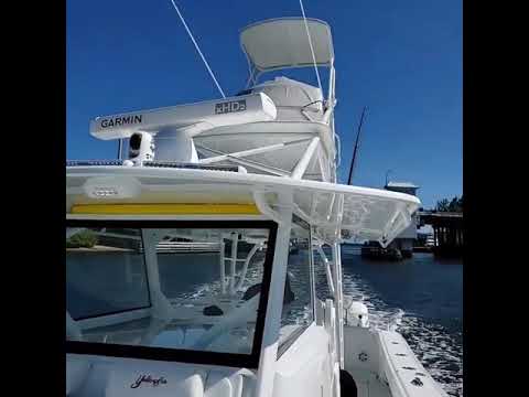 Yellowfin 42 Offshore video