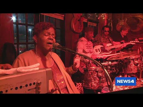 St. Louis mourning loss of singer Kim Massie