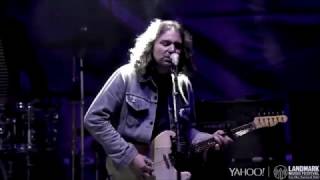 The War on Drugs - Comin&#39; Through (Pro-Shot LIVE 2015)