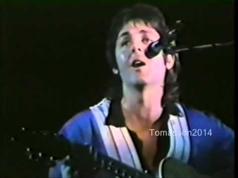 Paul McCartney Blackbird - Yesterday Live in Australia 1975