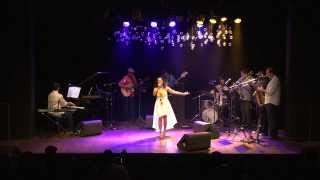 Márcia Guzzo canta A Escada