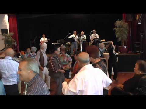 The Adinda Band - Adinda, Indische dag - De Brug, Reeuwijk 25 aug2013 - "Johnny B Good(e)"