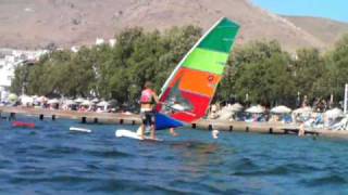preview picture of video 'puretourism.co.uk - Video of Windsurfing in Turkey'