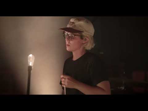 Hansom Ēli performs Rails - Live @ Le Beam