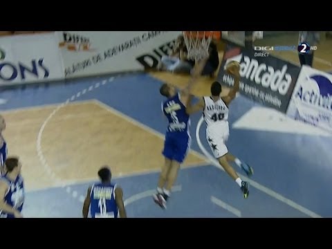 Darius Hargrove Monster Dunk against Asesoft Ploiesti 16.03.2014