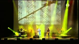 Jethro Tull&#39;s Ian Anderson &quot;From A Pebble Thrown -. Pebbles Instrumental&quot;