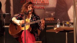 Chiara Civello - Sambarilove @t Feltrinelli (HD)