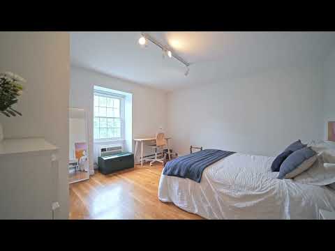 6 Town House Dr Newton, MA