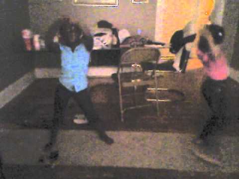 4 year old mya n 5 year old joy dance