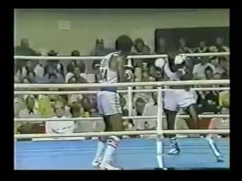 'Sugar' Ray Leonard vs Clinton McKenzie - 1976 Montreal Olympics