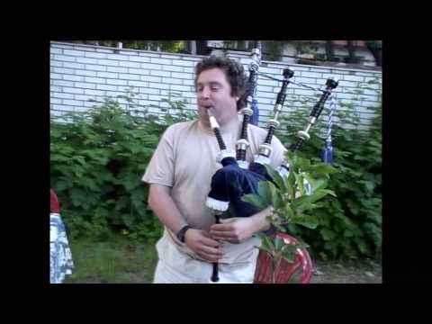 Lindsay Davidson plays on my Kintail bagpipe.